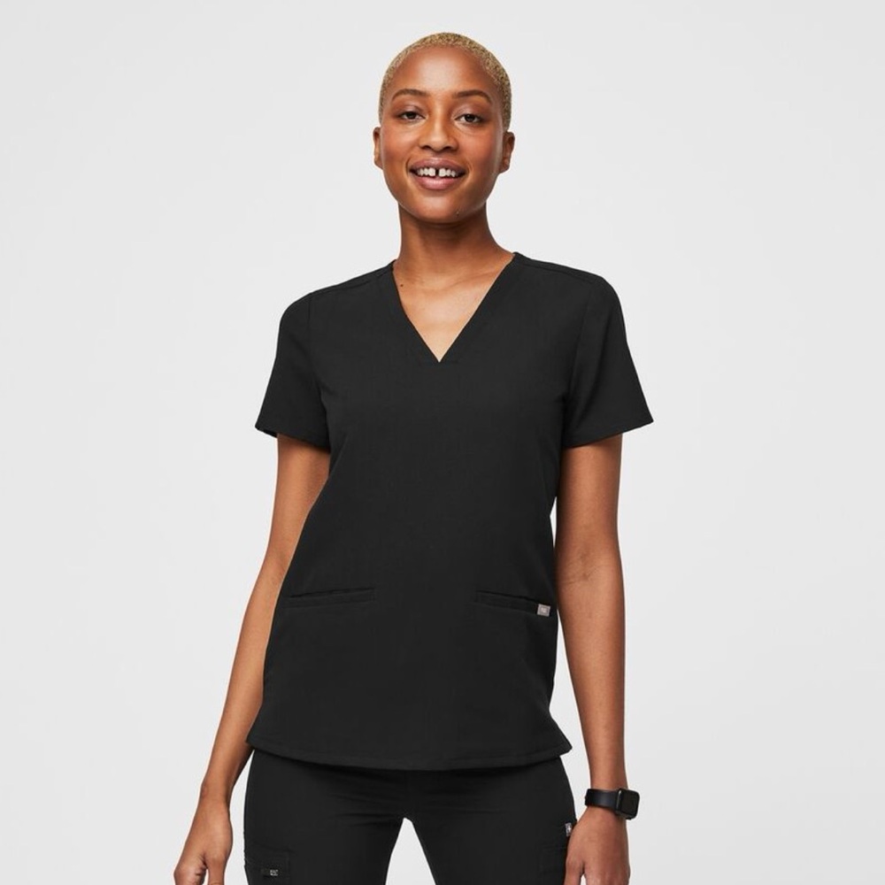Figs Black Casma Three-Pocket Scrub Top